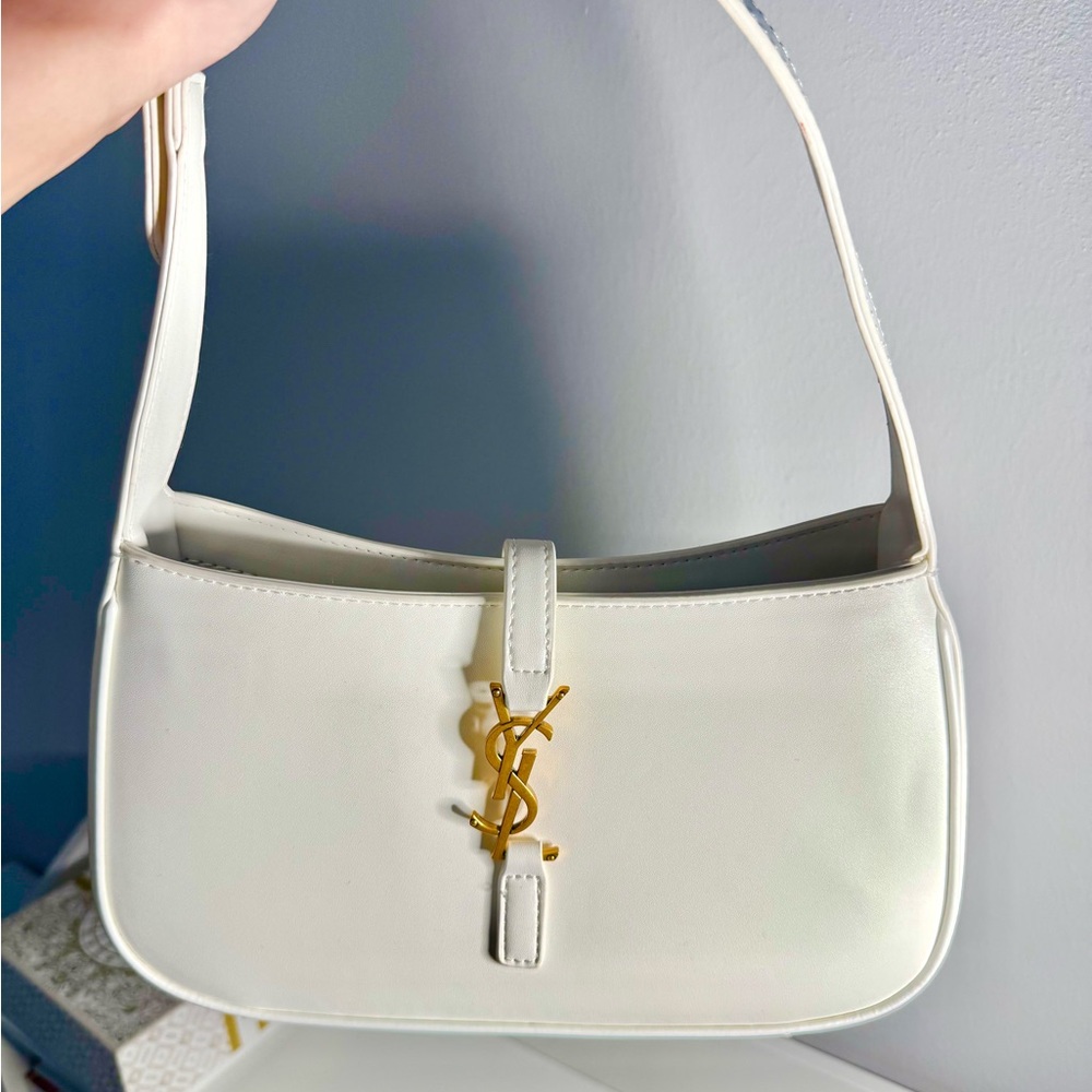 Yves Saint Laurent White Shoulder Bag